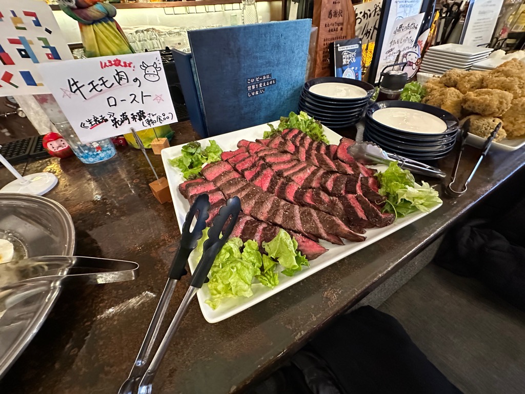 料理（牛モモ肉のロースト）